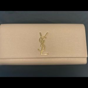 YSL Cluth in beige.